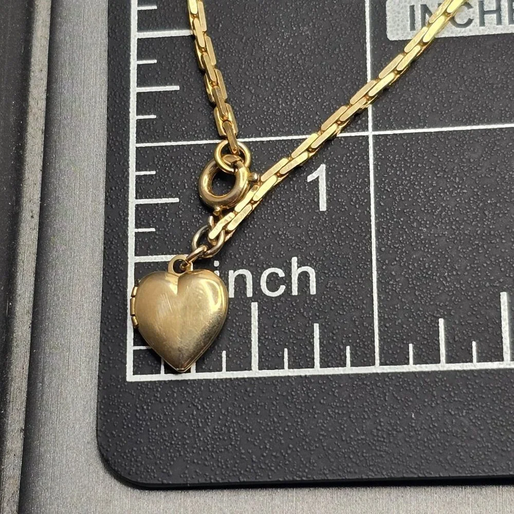 VTG Gold Tone Mini Heart Locket Bracelet 6.5" Sentimental Charm Jewelry - Picture 8 of 11